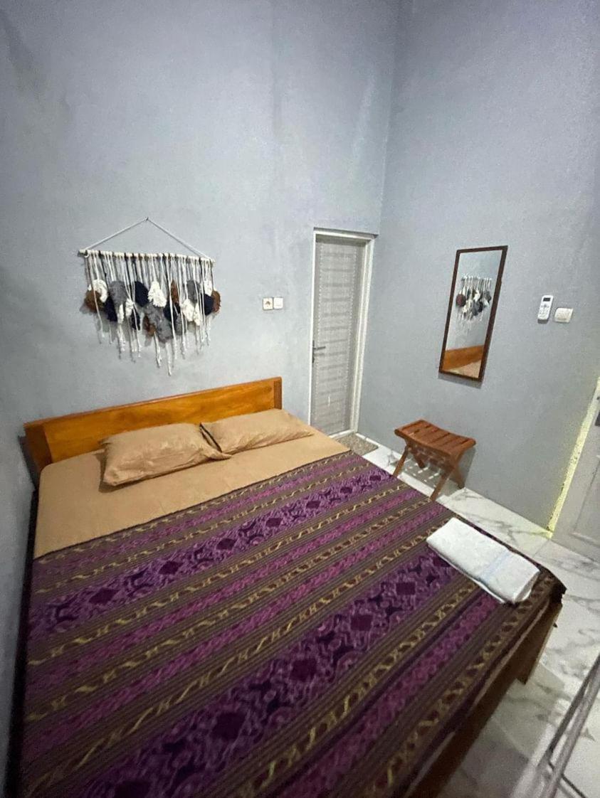 Loyal Friend Hostel Karimunjawa Szoba fotó